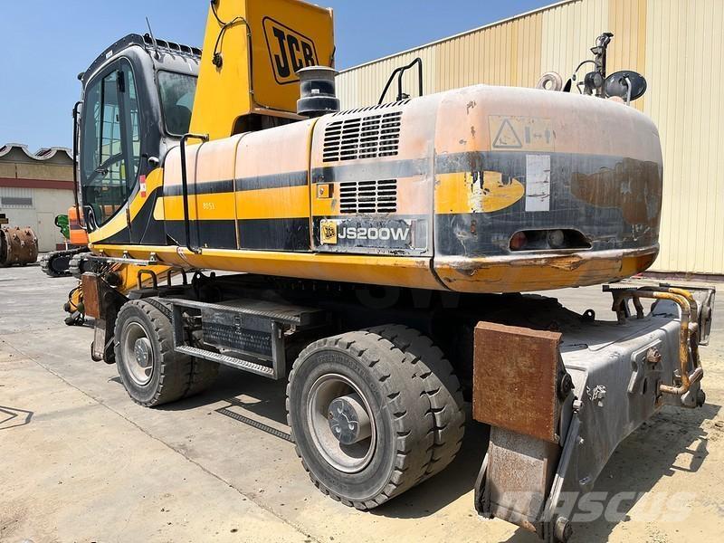 JCB JS200W Stroje pro manipulaci s odpadem