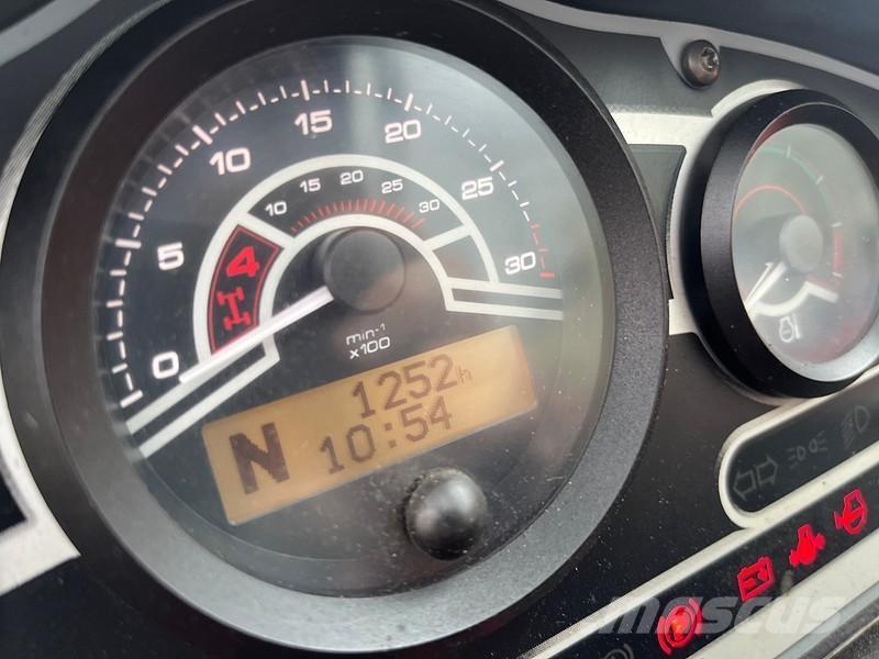 Manitou MT 732 Teleskopické manipulátory