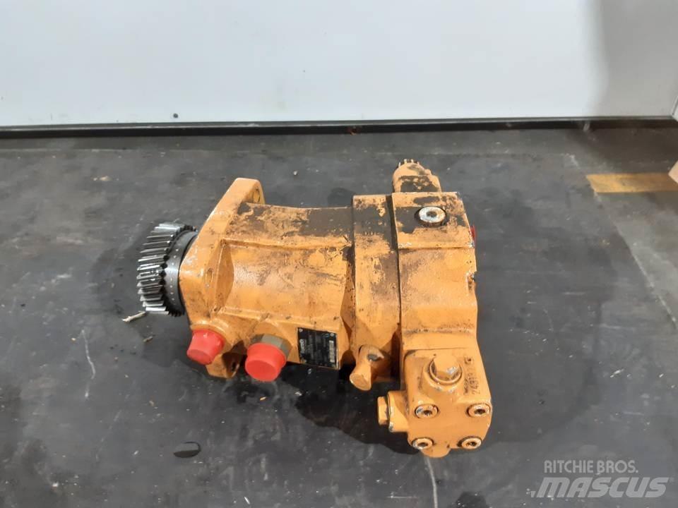 CASE 121D Hydraulika