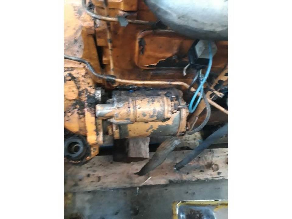 CASE 580G Motory