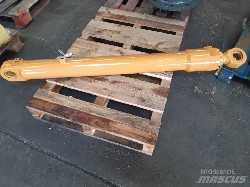 CASE 988B Hydraulika