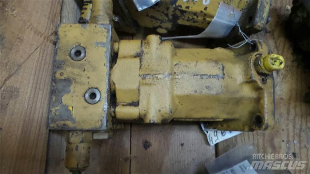 CAT 211B Hydraulika