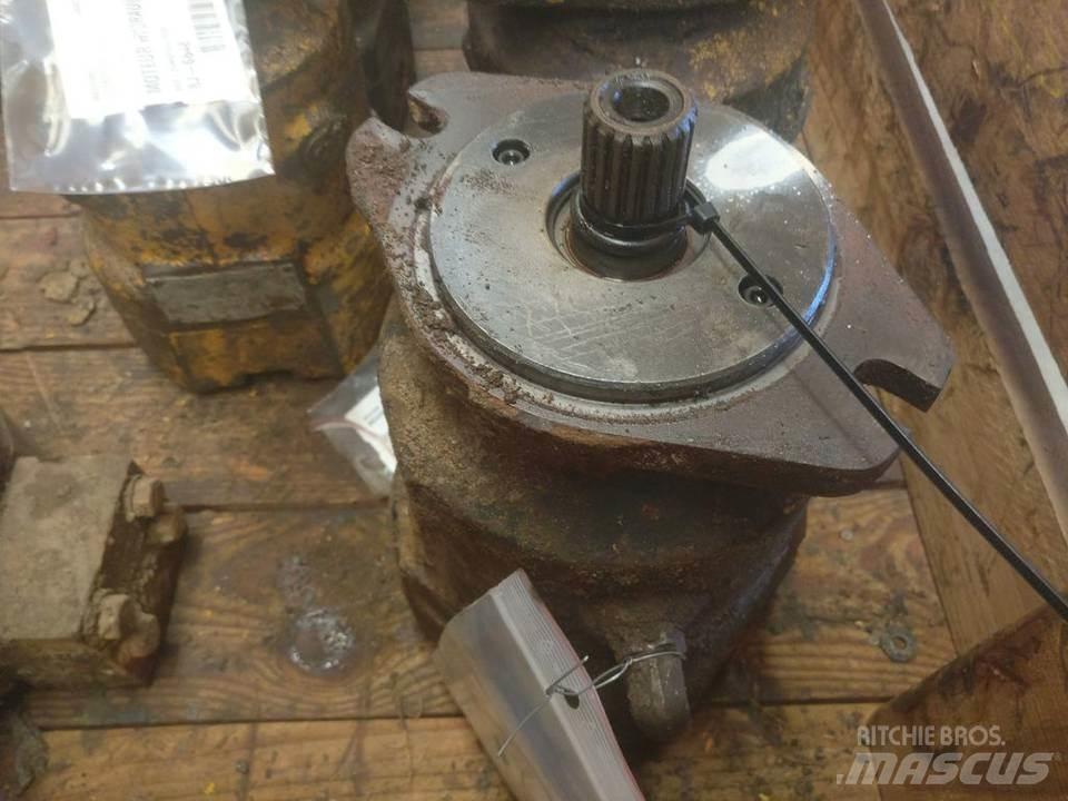CAT 215 Hydraulika