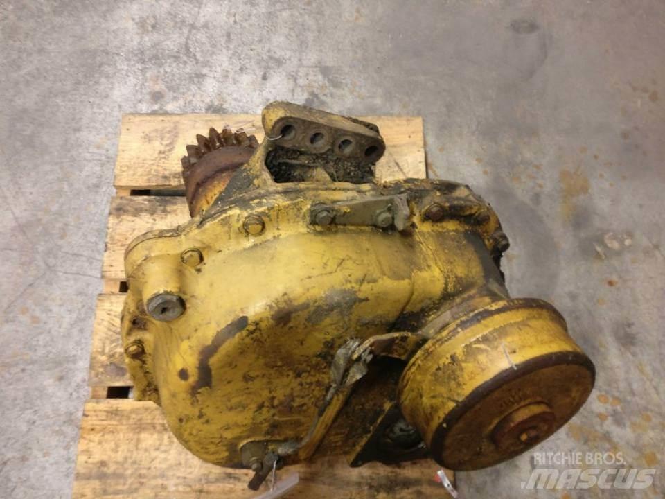 CAT 225 Převodovka