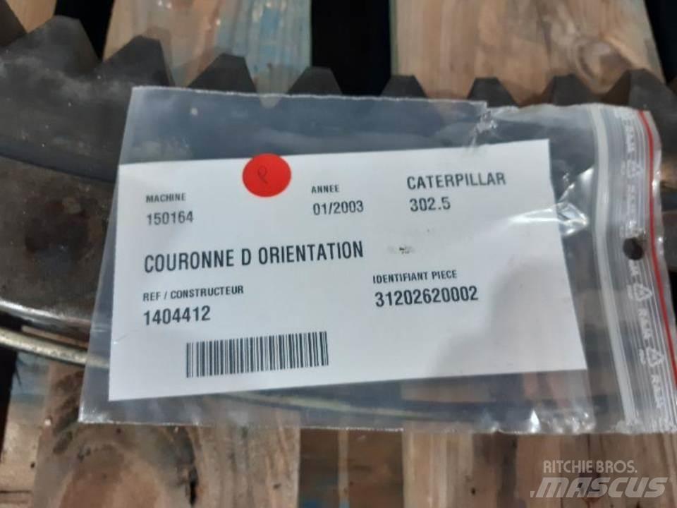 CAT 302.5 Převodovka