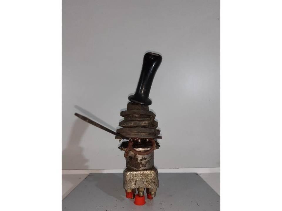 CAT 317B Kabiny a interiér