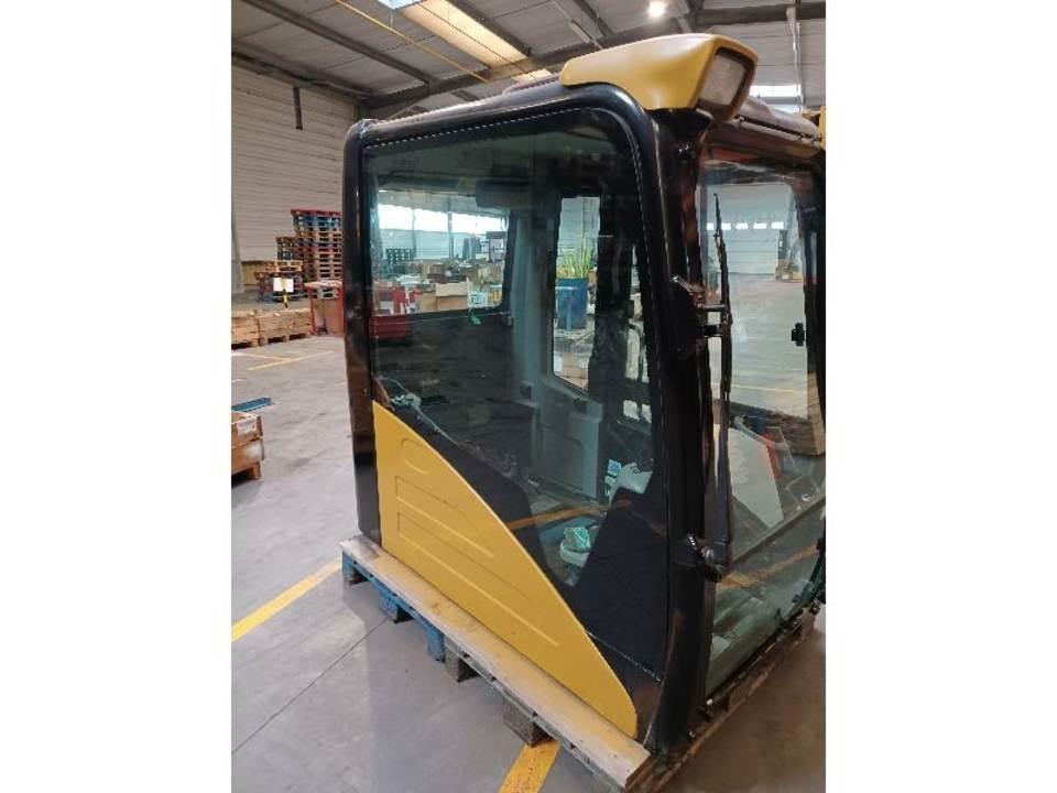 CAT 320DL Kabiny a interiér