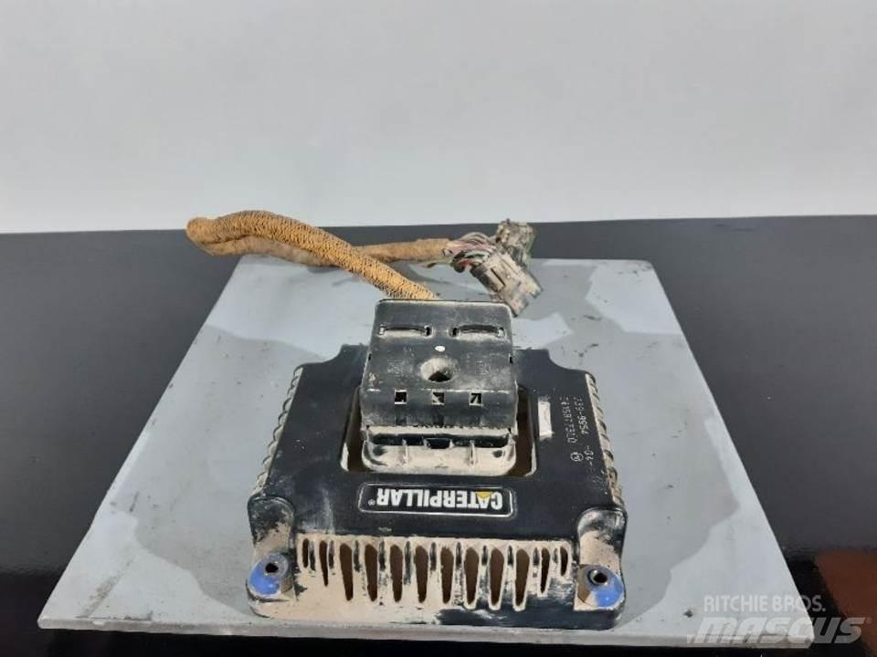 CAT 320DL Kabiny a interiér