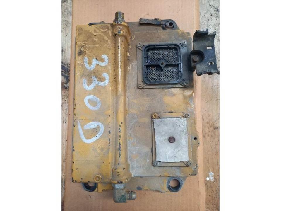 CAT 330D Kabiny a interiér