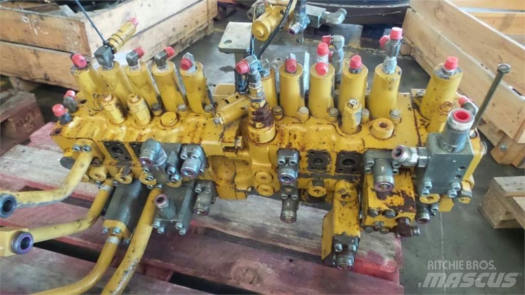 CAT 330DL Hydraulika