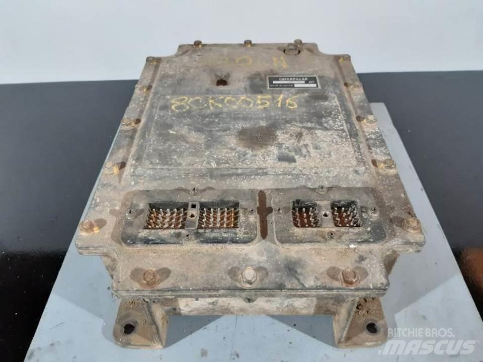 CAT 330L Kabiny a interiér
