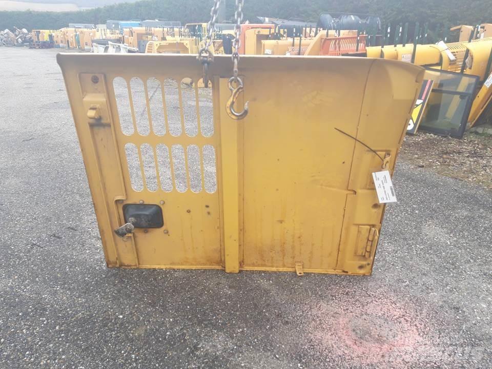 CAT 345C Kabiny a interiér