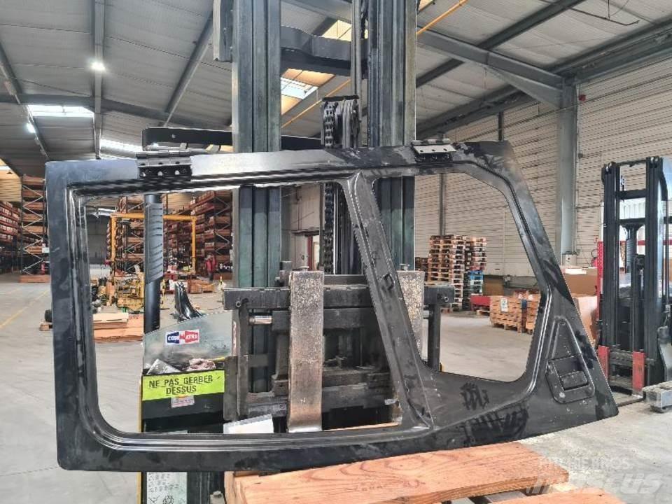 CAT 345D Kabiny a interiér