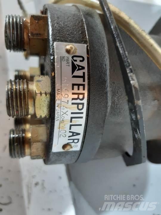 CAT 350 Kabiny a interiér