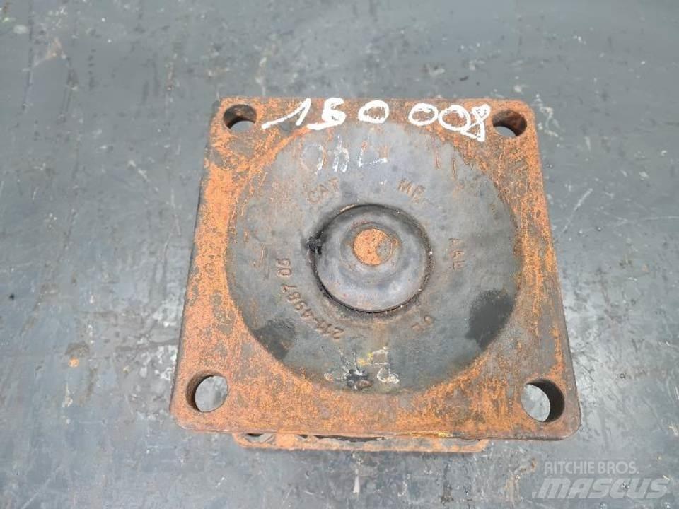 CAT 735 Převodovka