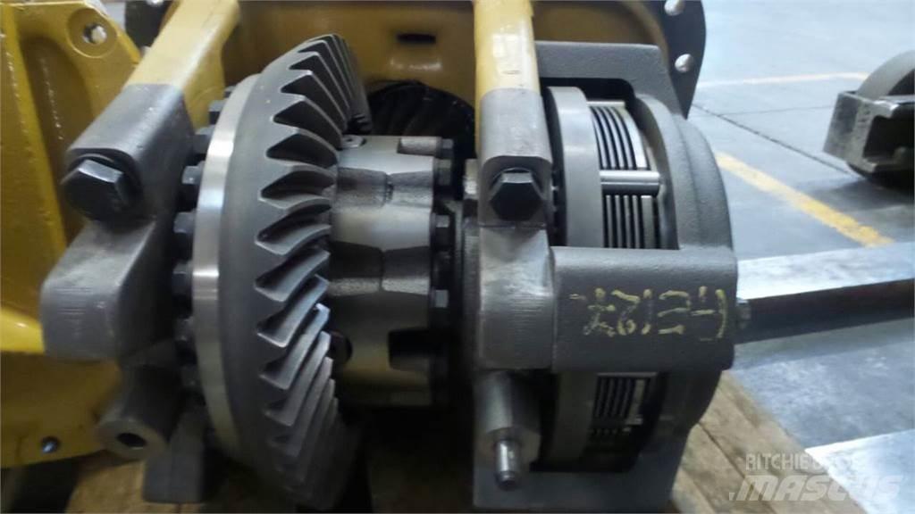 CAT 740 Převodovka