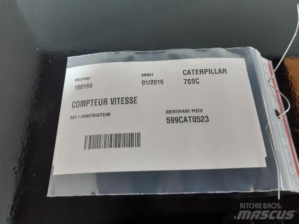 CAT 769C Kabiny a interiér