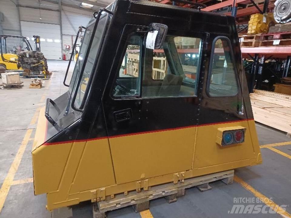 CAT 771D Kabiny a interiér