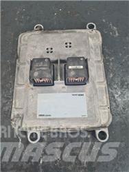 CAT 771D Kabiny a interiér