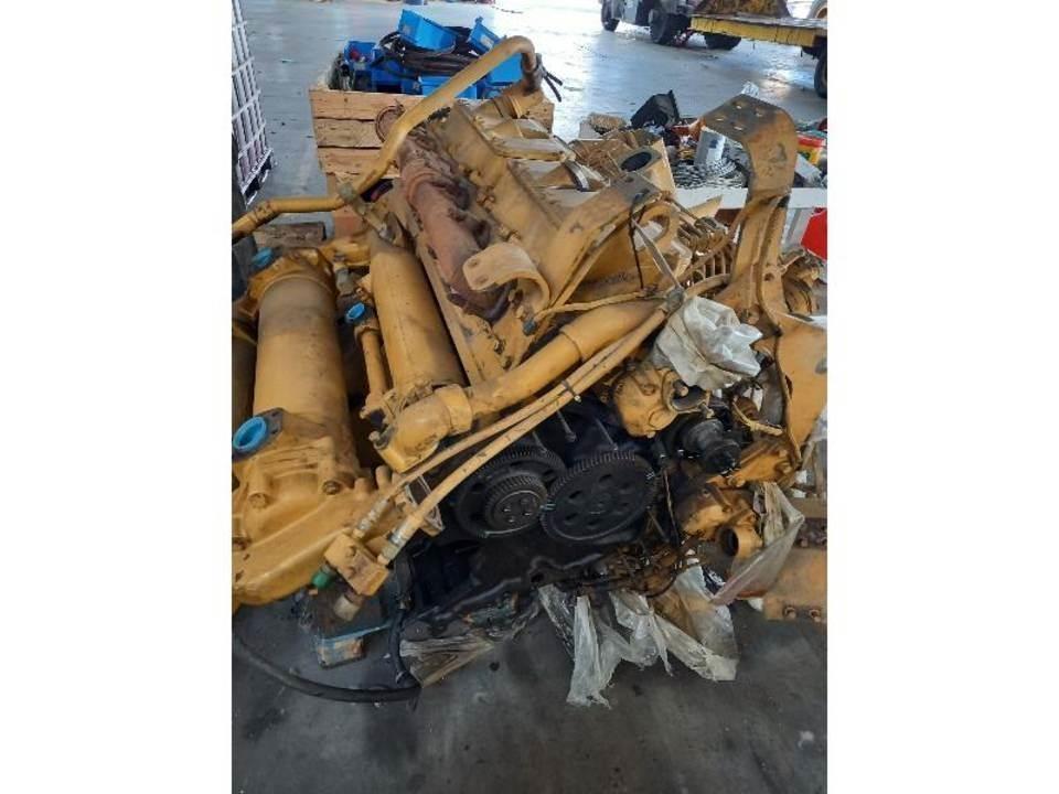 CAT 775B Motory