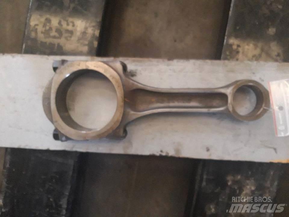 CAT 826C Motory