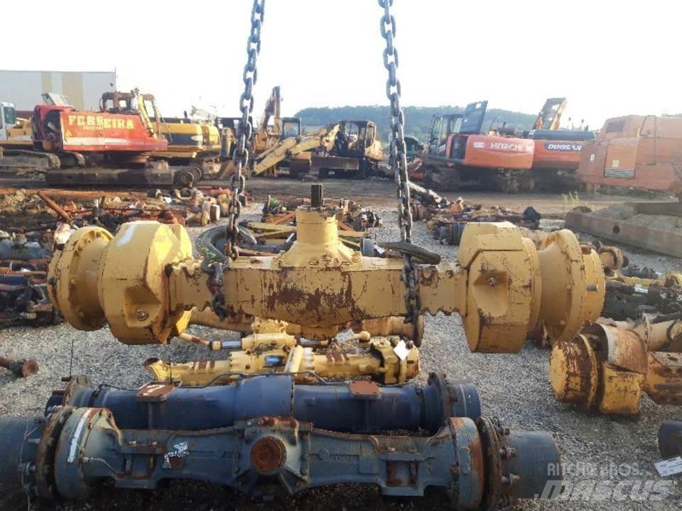 CAT 906H Převodovka
