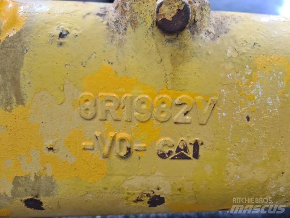 CAT 928F Převodovka