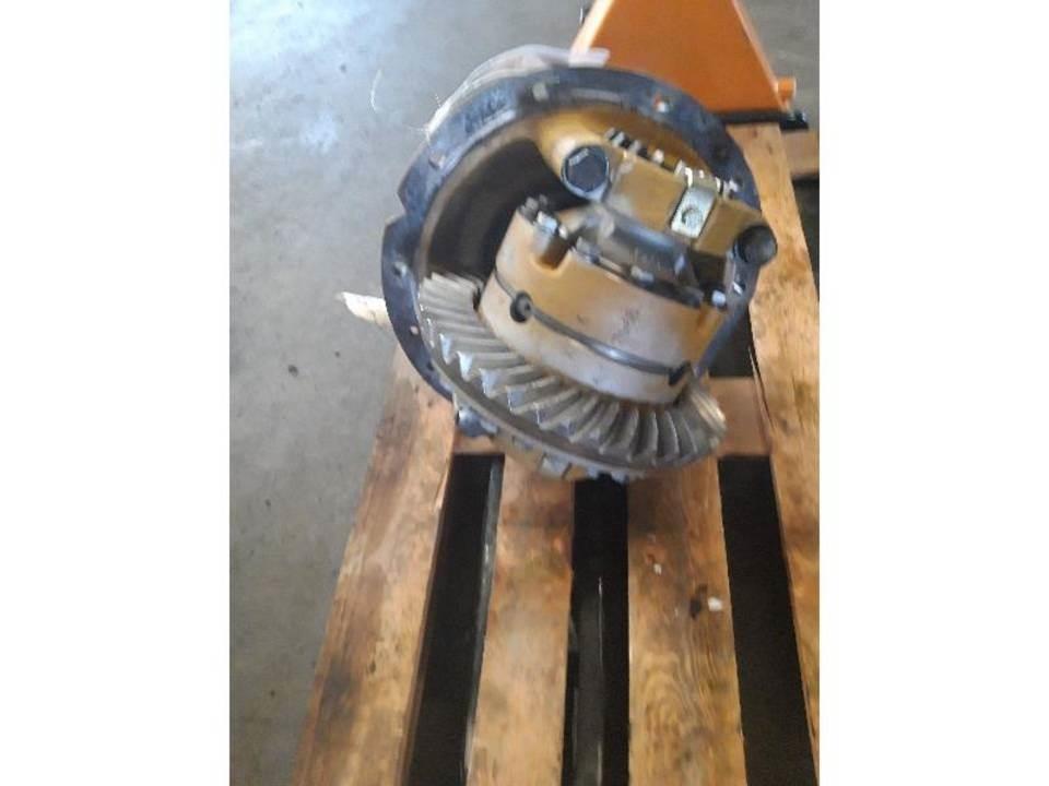 CAT 936E Převodovka
