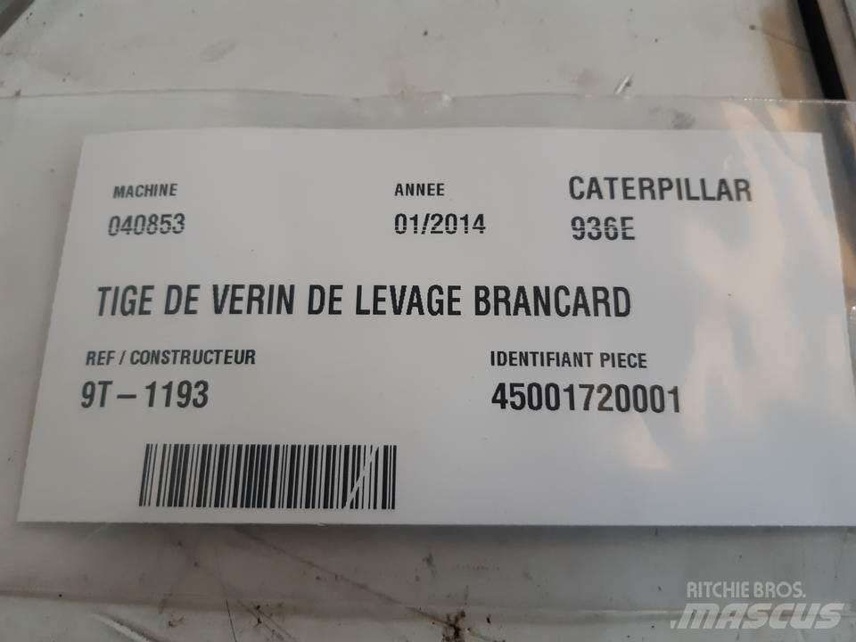 CAT 936E Hydraulika