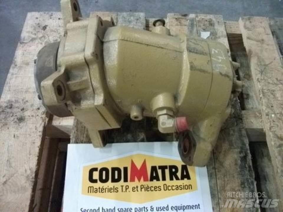 CAT 943 Hydraulika