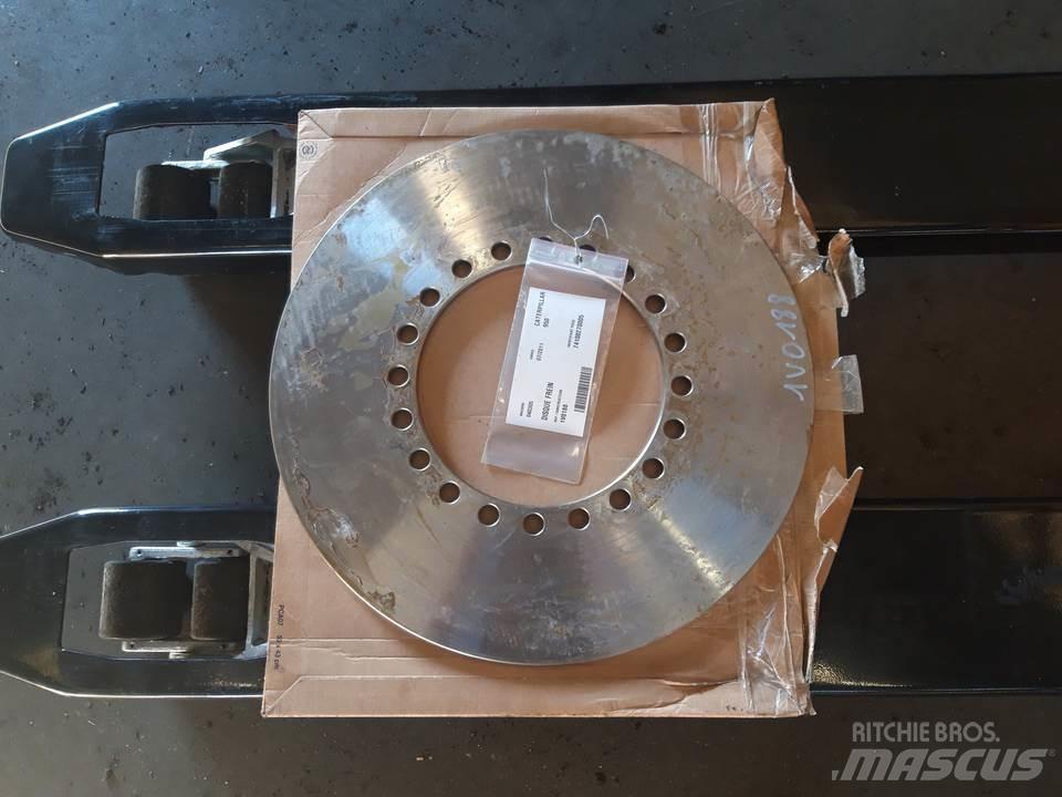 CAT 950 Pásy, řetězy a podvozek