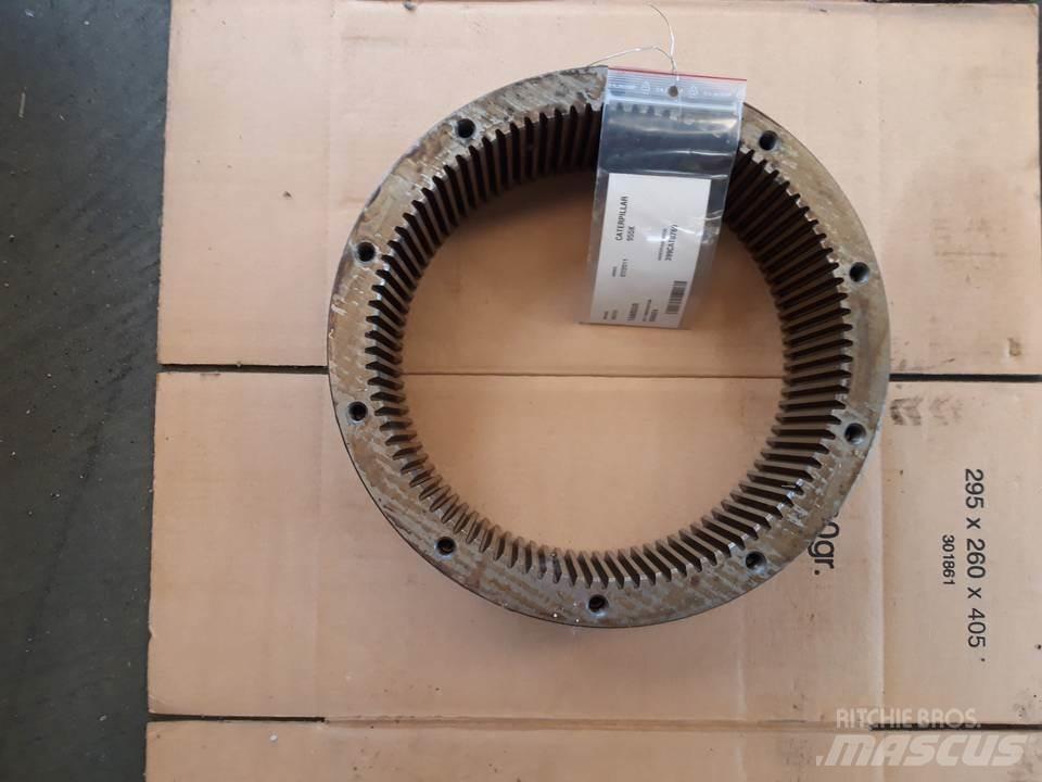 CAT 955K Převodovka