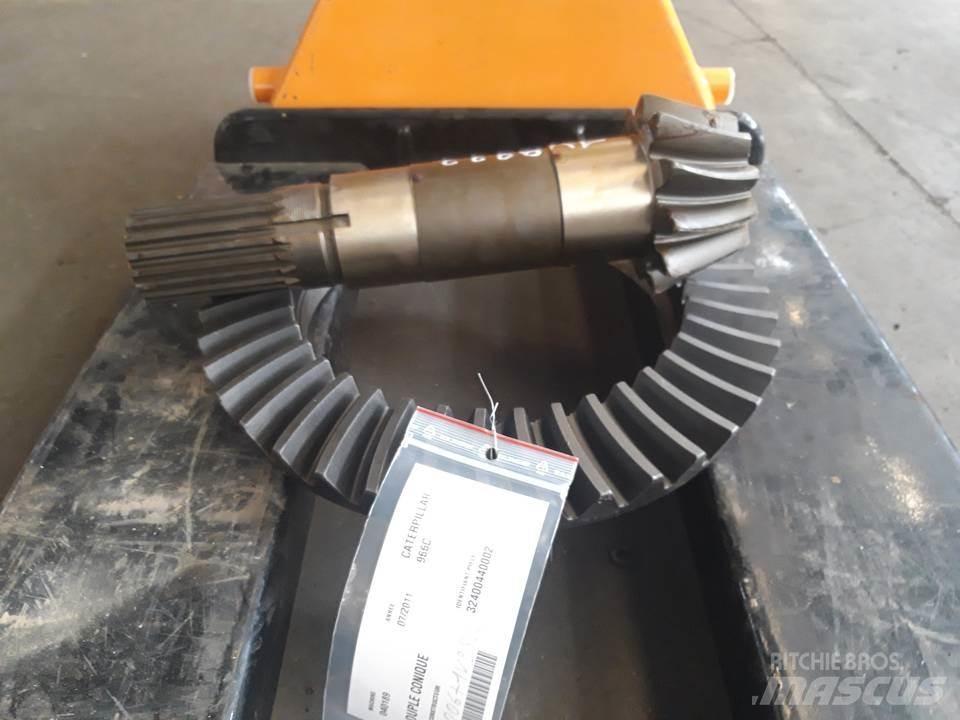 CAT 966C Převodovka