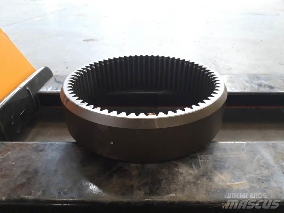 CAT 966C Převodovka