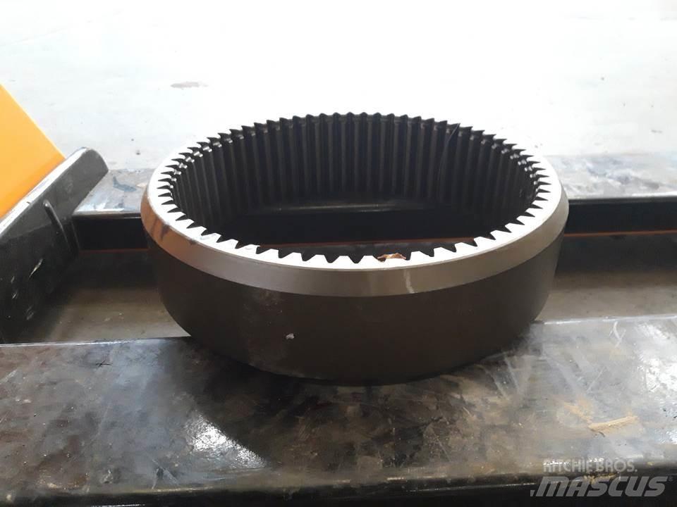 CAT 966C Převodovka