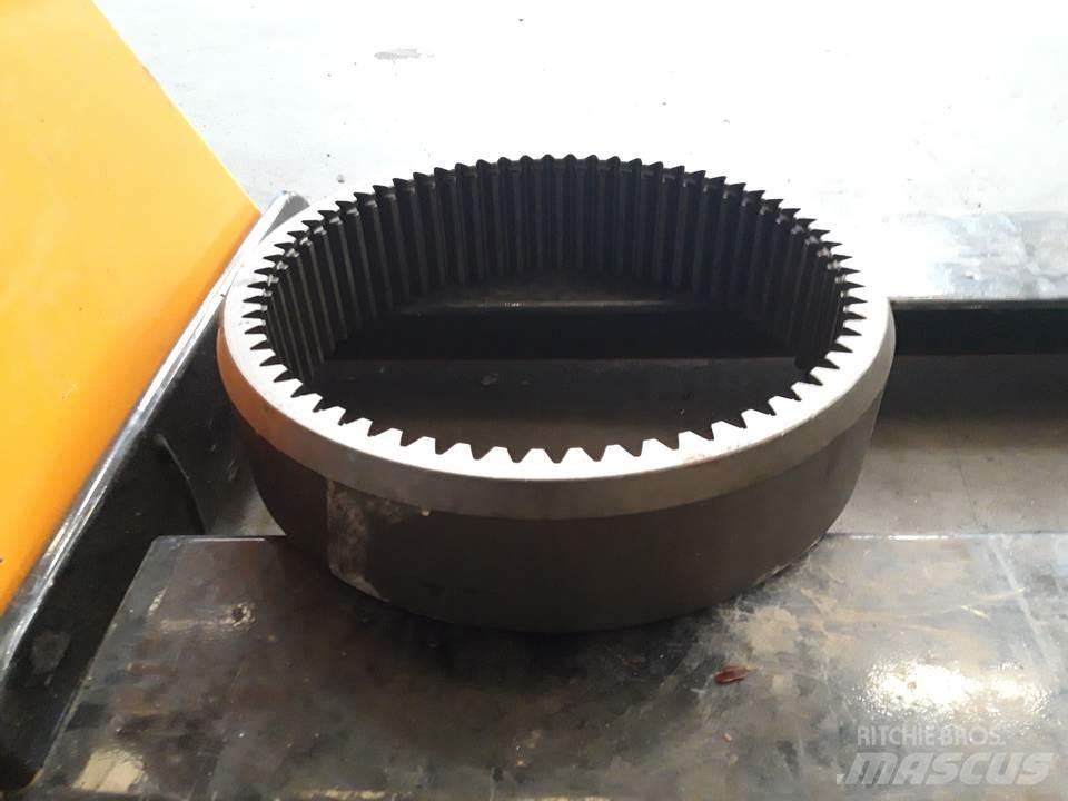 CAT 966C Převodovka