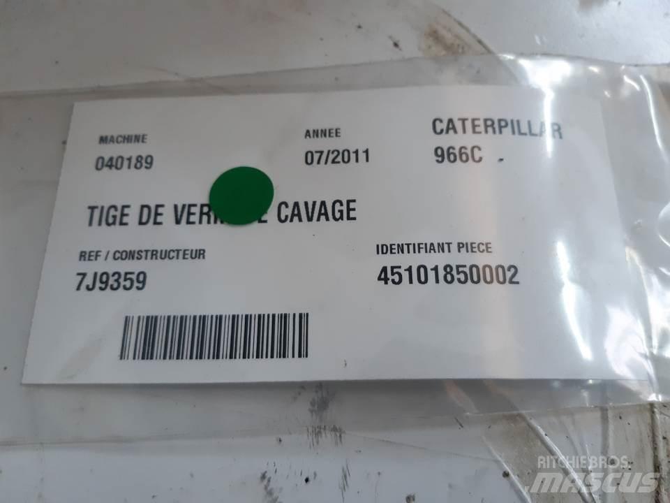 CAT 966C Hydraulika