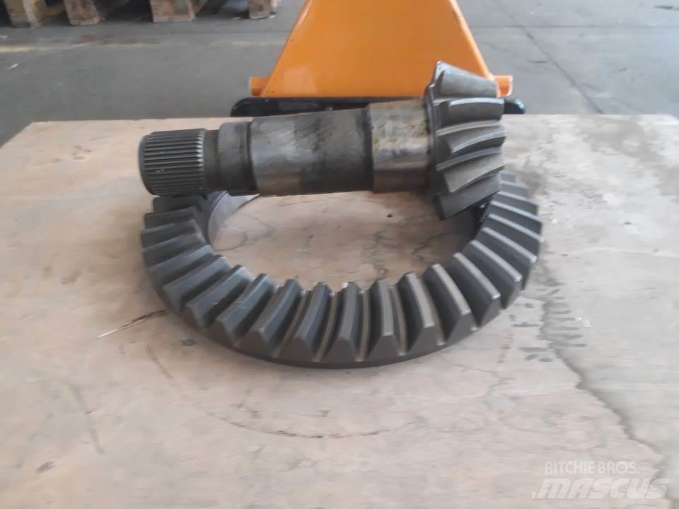 CAT 980C Převodovka