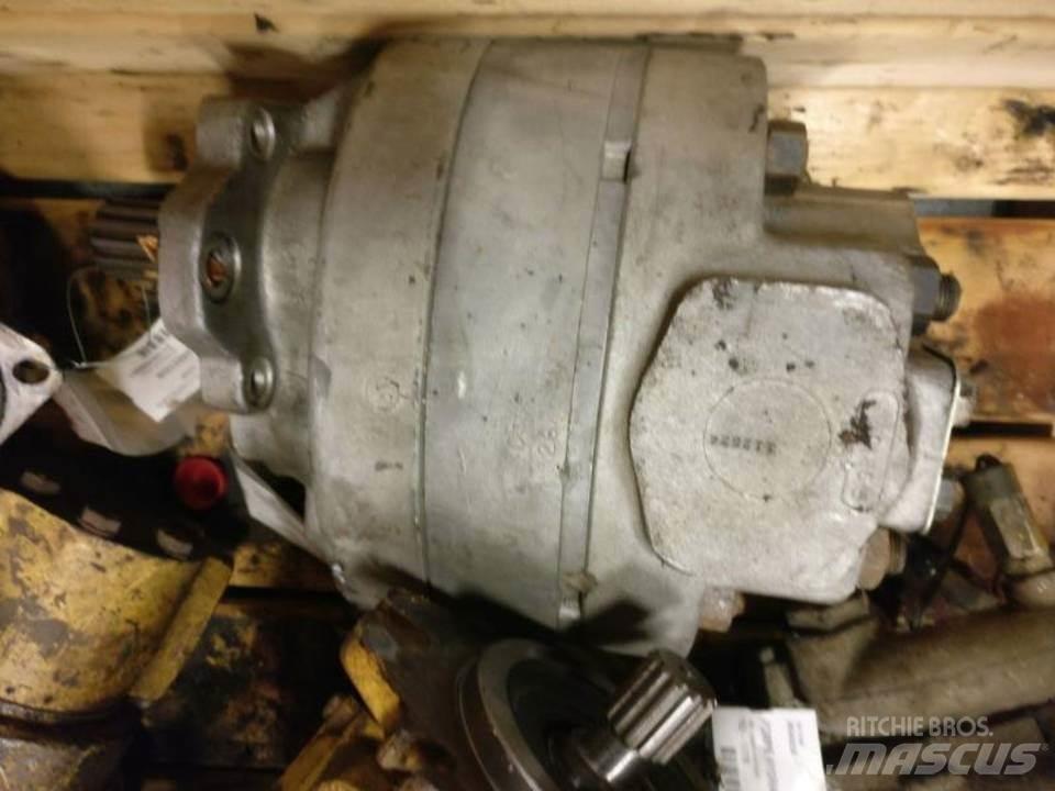 CAT 988B Hydraulika