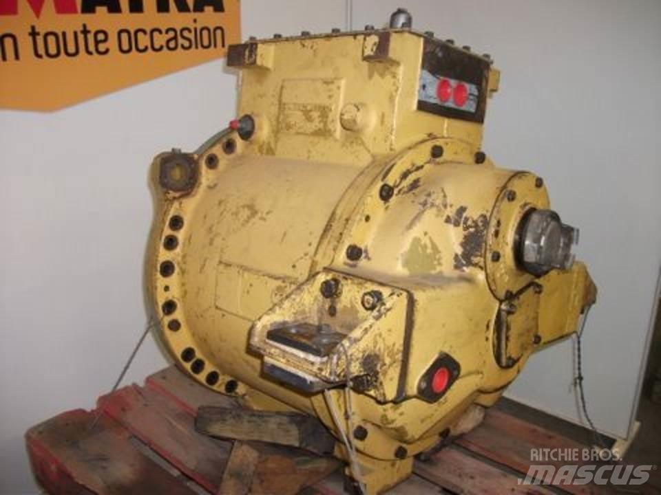 CAT 988B Převodovka