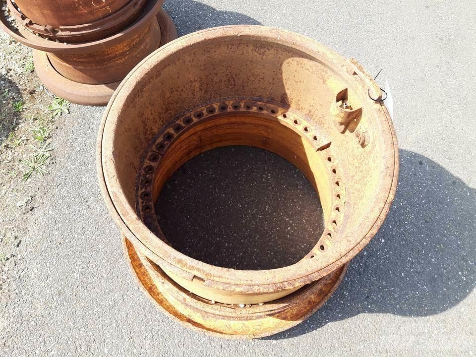 CAT 988B Pásy, řetězy a podvozek
