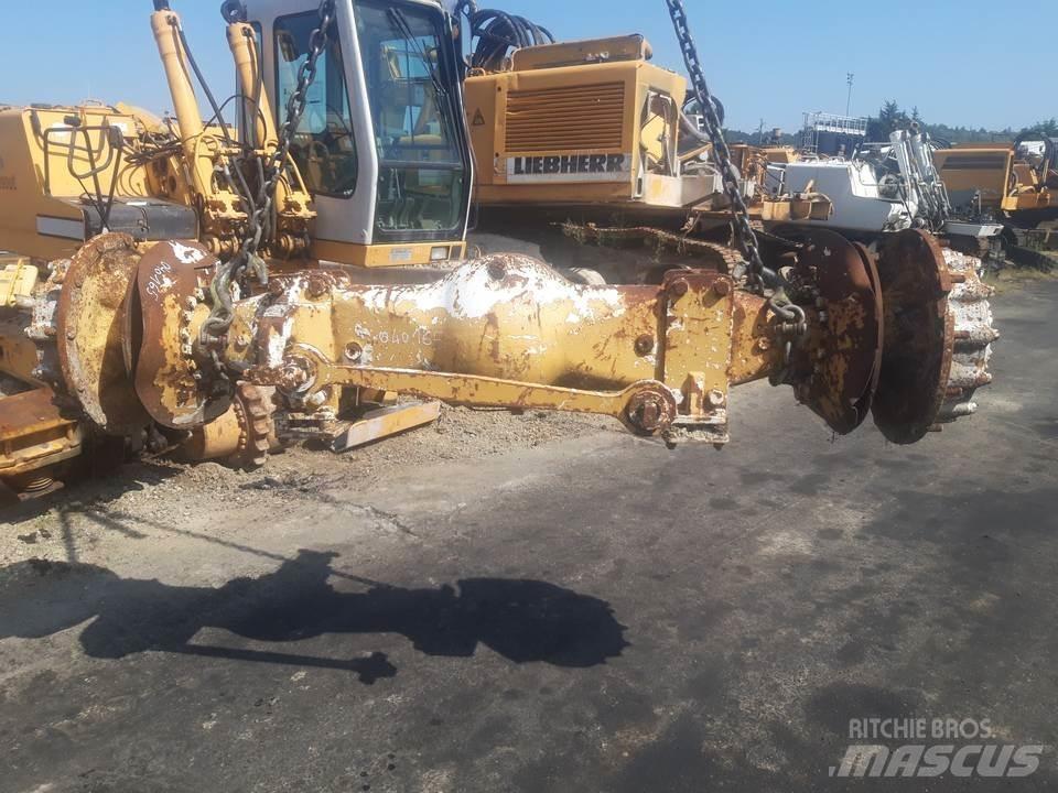 CAT D250D Převodovka