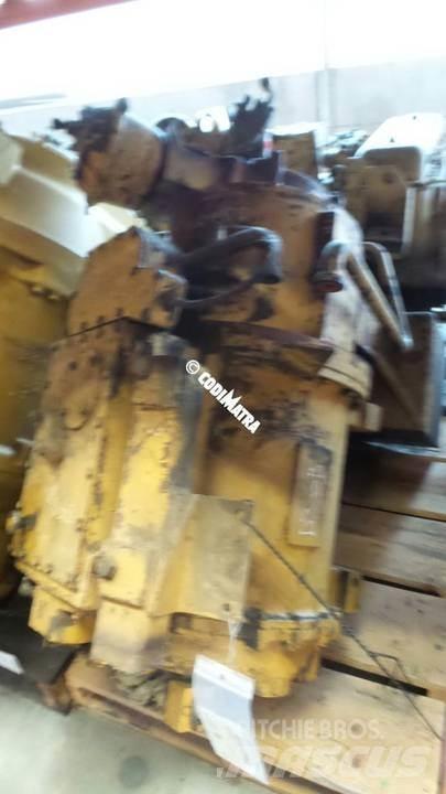 CAT D300B Převodovka