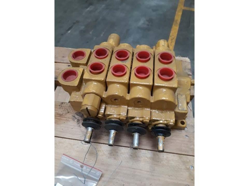 CAT D4H Hydraulika