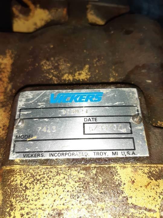 CAT D5H Hydraulika