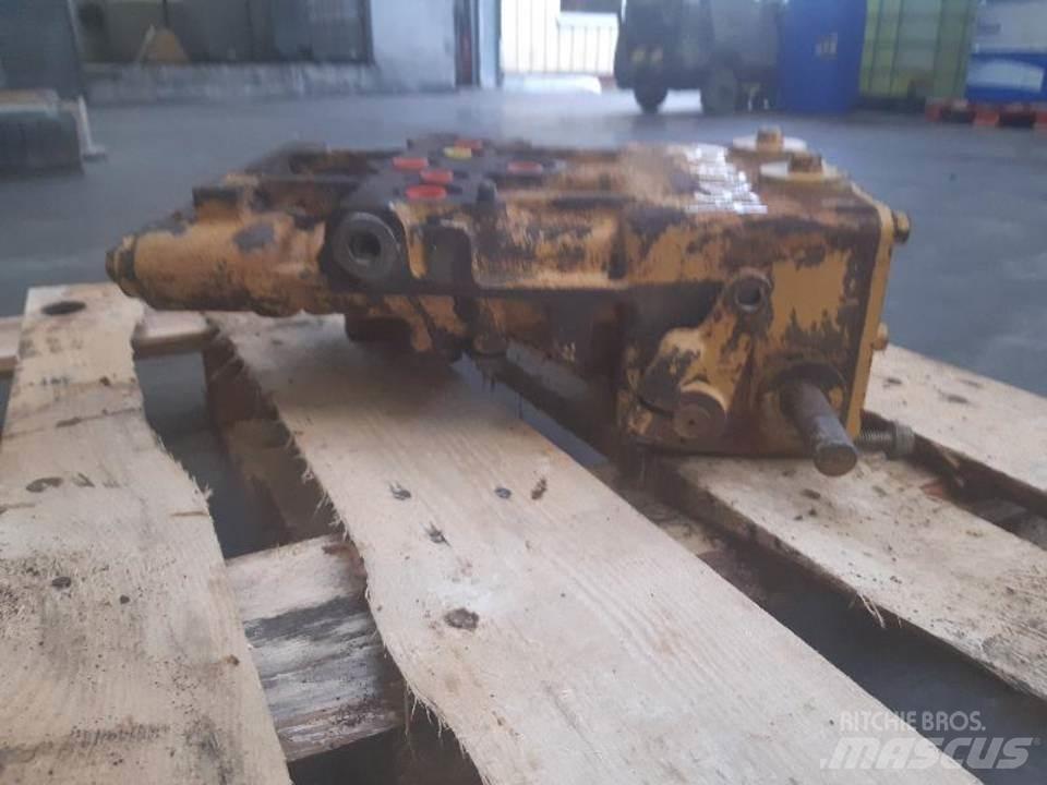 CAT D5H Hydraulika