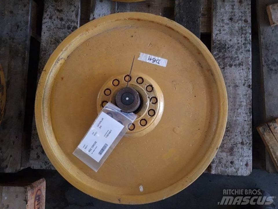 CAT D6R Pásy, řetězy a podvozek