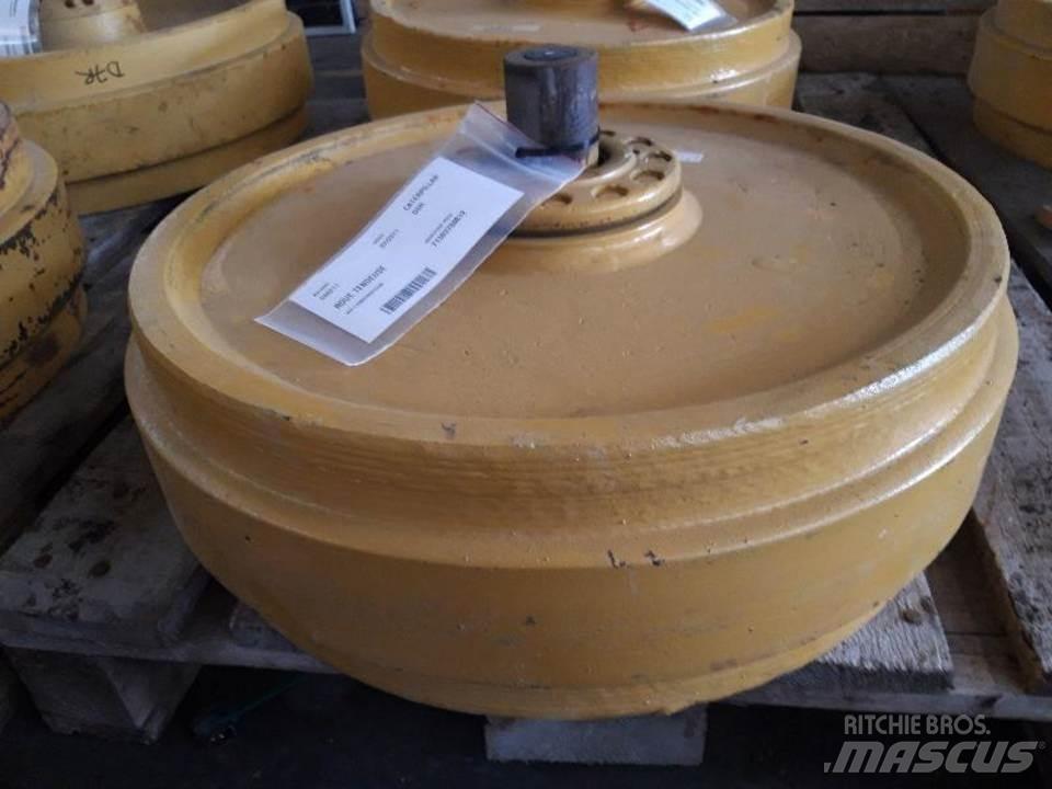 CAT D6R Pásy, řetězy a podvozek