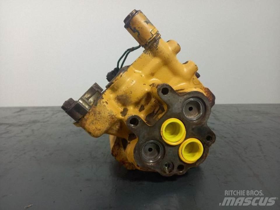 CAT D6RXL Hydraulika