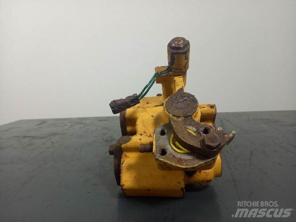 CAT D6RXL Hydraulika